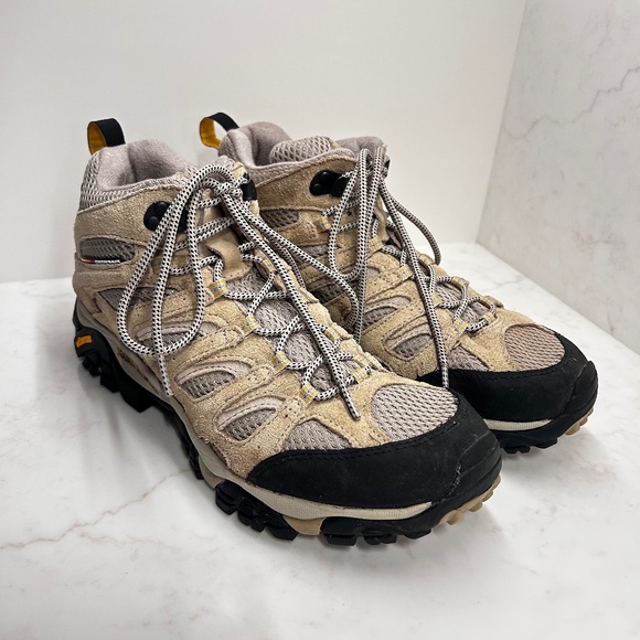 Merrell Moab 2 Ventilator Mid Hiking Boot - Women's 11 - Taupe - Clean! - J68592 - Picture 1 of 11